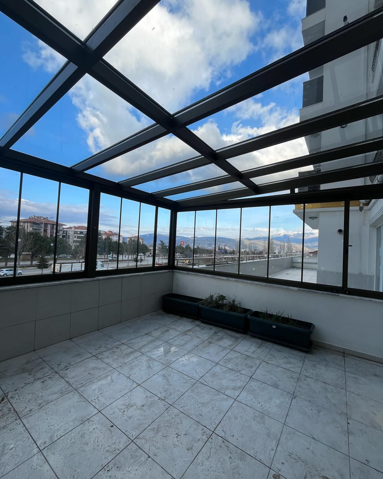 Özdemir Cam Balkon Sistemleri